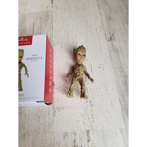 Hallmark I am Groot Marvel Infinity Saga ornament Xmas - Picture 2 of 6